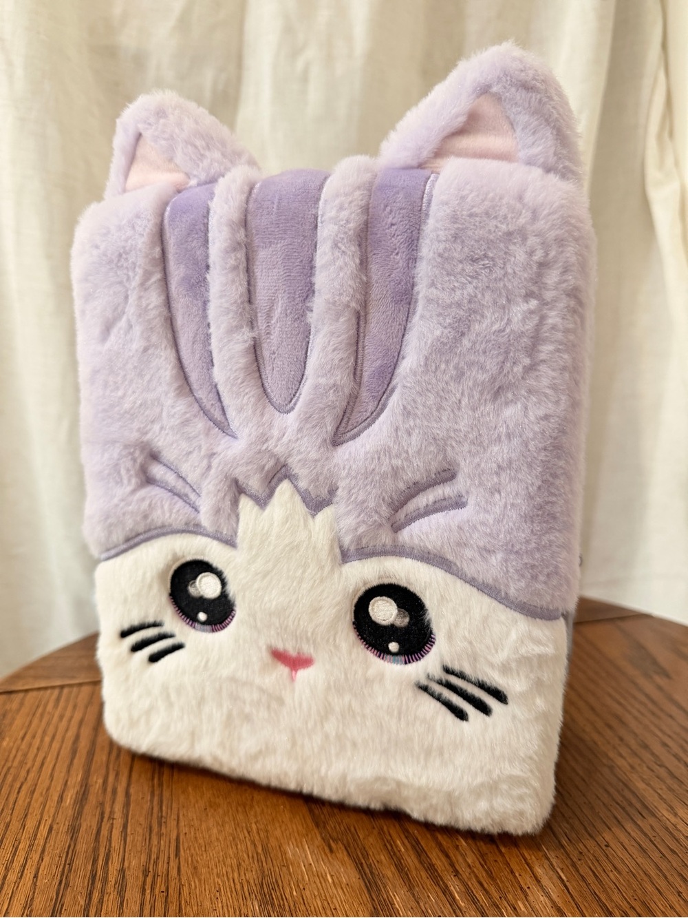 Na Na Na Surprise Maya Whiskerfull 3-in-1 Backpack Bedroom Doll Playset